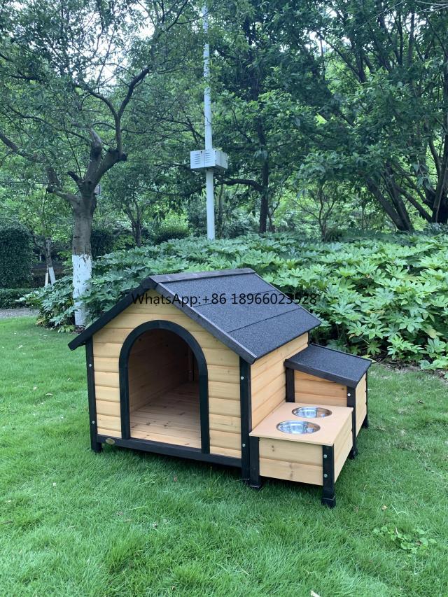 Casa de Madeira para Cães: Belíssimo Canil ao Ar Livre à Venda