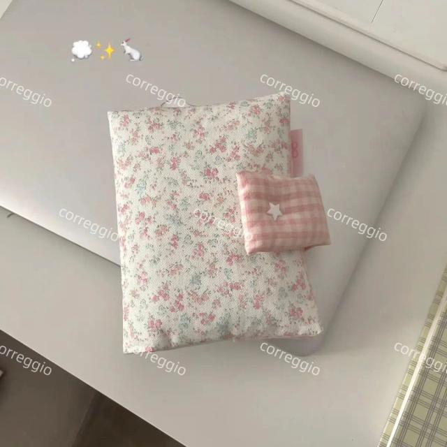 Capa de Caderno Artesanal Floral A5/A6 - Proteção e Estilo para Seu Diário