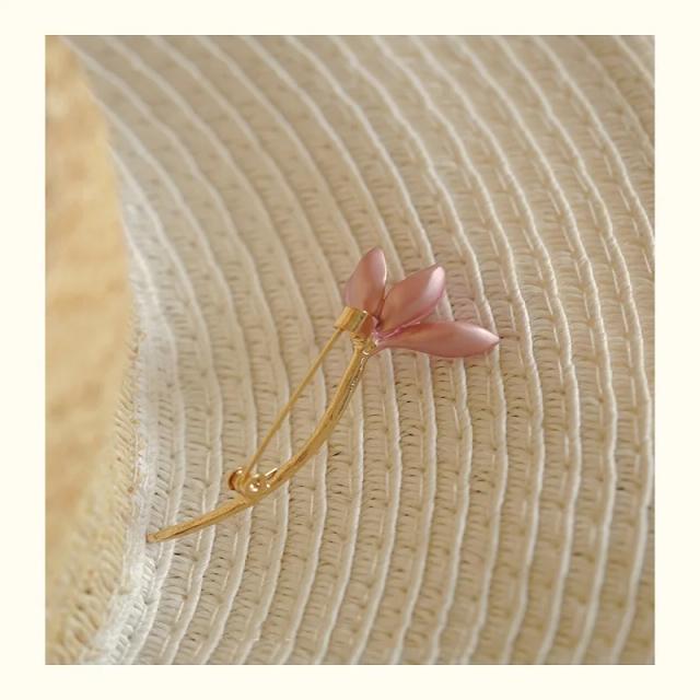 Broche de Flor de Lótus Rosa para Mulheres - Elegante Pino de Lapela de Lírio d'Água para Casamento e Acessórios de Escritório