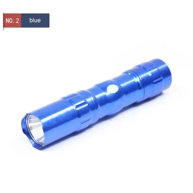 Mini lanterna LED super brilhante para acampamento e atividades ao ar livre