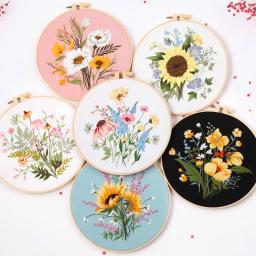 Kit Flor Bordado com Aros e Agulhas, Padrões Floral para Iniciantes, Linha Bordada e Outras Ferramentas - Image 1