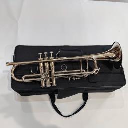 Alta qualidade bb trompete banda estudante jogador profissional instrumento de bronze trompete com saco de concerto - Image 4