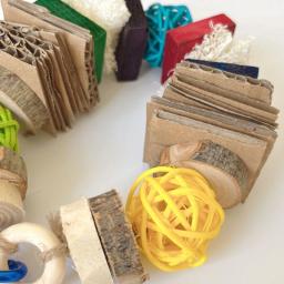 Combinação papagaio pássaro brinquedo acessórios artigos parrot mordida pássaro animal de estimação brinquedo para o treinamento do papagaio pássaro balanço de pé brinquedo - Image 3