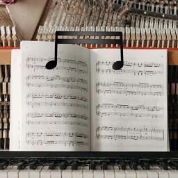 Clipe de livro de música de metal clipes de suporte de música clipes de partitura para jogar ao ar livre nota livros de papel piano guitarra violino teclado - Image 1