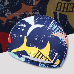 Touca de natação com estampa de folhas à prova d'água com proteção para os ouvidos e design antiderrapante para adultos – perfeita para piscina, praia e diversão no verão - Image 2