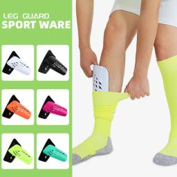 Rhombic-Caneleira de futebol respirável perfurado para adultos e crianças, escudo de futebol, legging para legging, equipamento protetor rígido, 1 par - Image 2