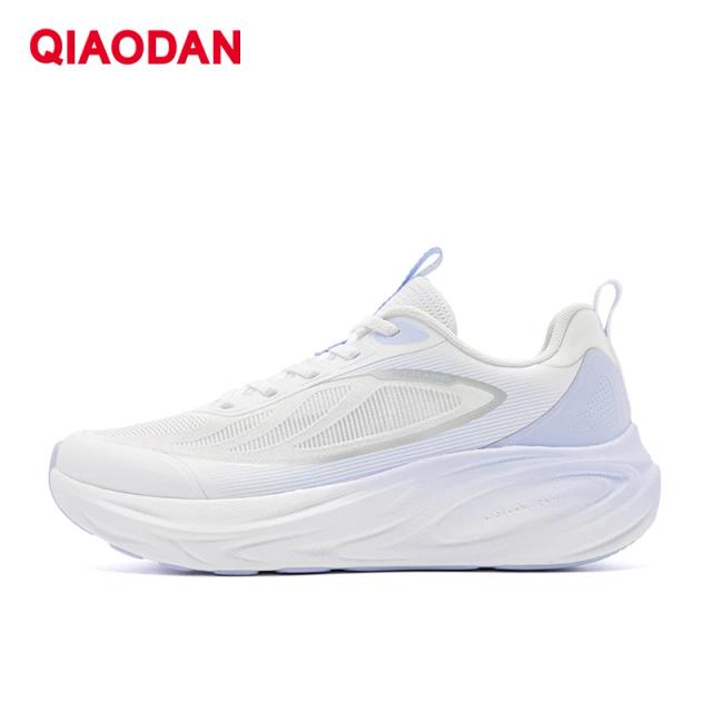 Qiaodan Tênis de Corrida Feminino Malha Respirável Amortecido Plataforma Grossa 2025 QXB022252255R