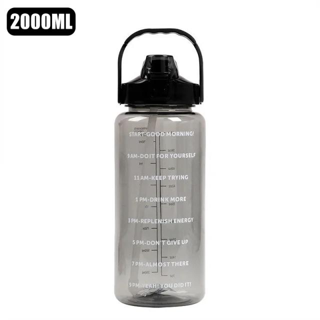 Garrafa de Água Portátil com Palha 2L para Fitness e Viagens - Grande e Universal
