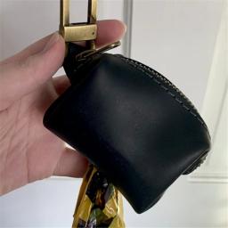 Dispensador saco cocô cachorro portátil ar livre PU bolsa para animais estimação pegar sacos cocô titular - Image 2