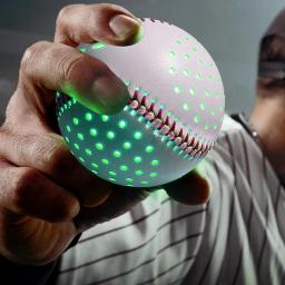 Beisebol iluminado de 9 polegadas que brilha no beisebol escuro para entretenimento esportivo familiar - Image 2