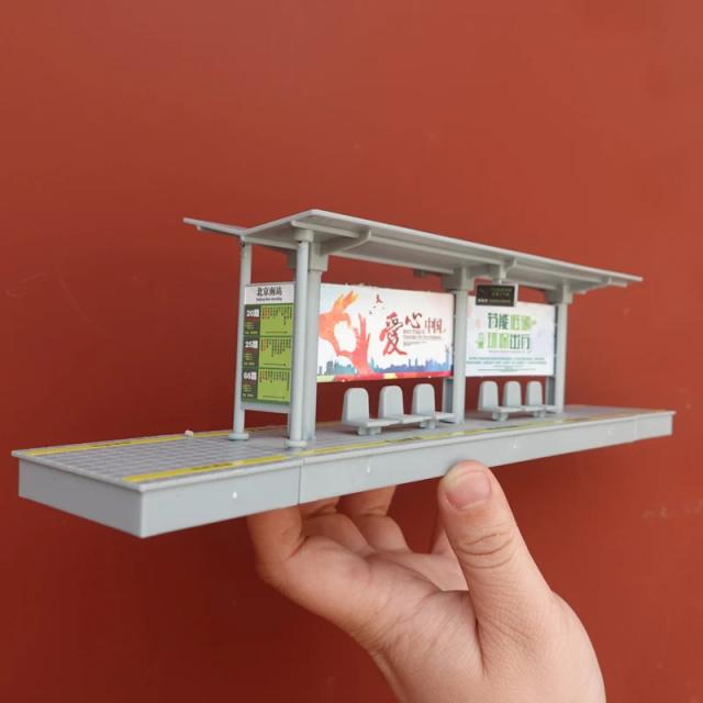 Estação Rodoviária Infantil com Brinquedos de Montagem: Estação Ferroviária de Alta Velocidade e Simulações de Carros e Ônibus em Escala 1:64