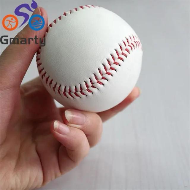 Bola de Softball de Couro Macio com Centro de Cortiça, Padrão Branco, Ideal para Treinamento e Jogos em Equipe, 9"