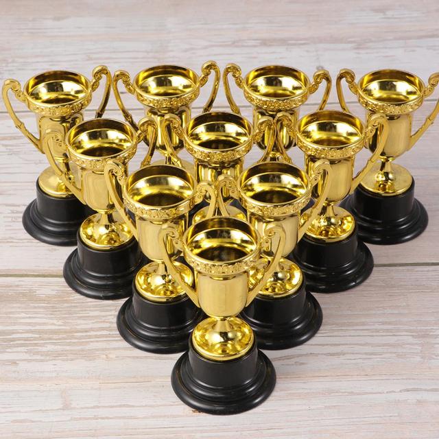 Troféu Dourado Infantil para Prêmios de Futebol e Festas, Ideal para Halloween e Celebrações