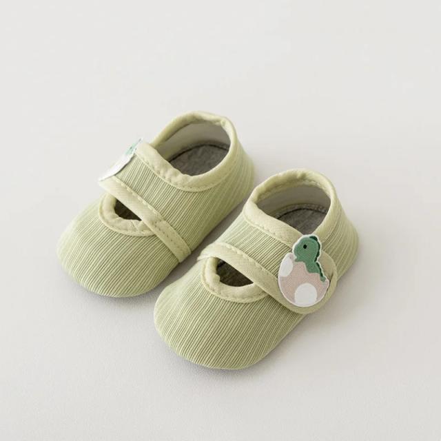 Sapatos de Bebê Primavera Verão Criança Sola Macia Anti-deslizante Casa Sapatos Internos Primeiros Caminhantes Casual Berço Sapato