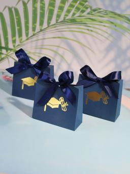 Elegante Graduação Gift Box, Azul Marinho, Gold Embossed Cap e Certificado Design, Perfeito para Festas de Graduação e Convites - Image 2