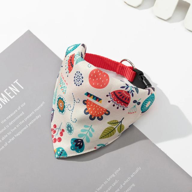 Bandanas de Frutas para Cães e Gatos: Cachecóis Laváveis com Estampa Triangular para Estilo e Conforto dos Seus Pets