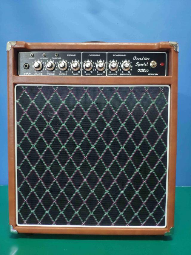 Amplificador de Guitarra Combinação de Pedais Overdrive com Estilo D, Personalizado e Artesanal - Réplica do V30 Celestion ODS20