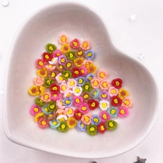Conjunto com 100 peças de resina colorida 6mm em formato de flores 3D flatback para DIY, casamento, scrapbook, manicure e artesanato