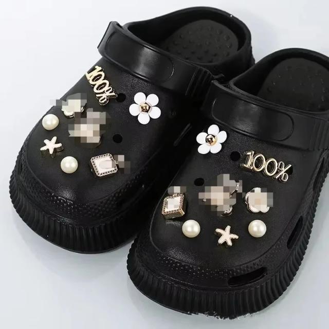 Conjunto de moda de metal buraco sapato encantos acessórios pvc sapato fivela bonito pérola urso água diamante corrente diy 3d sapatos decorações