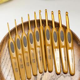 8 pçs artesanal crochê gancho conjunto pontos ferramenta de costura em casa agulhas de tricô liga alumínio diy portátil - Image 6