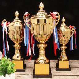 Jogos Esportivos Pequeno Prémio Taça com Tampa, Troféu Dourado, Modelo Metálico, Troféu Campeão, Competição, Vencedor do Futebol, Troféu Troféu, Brinquedo - Image 1
