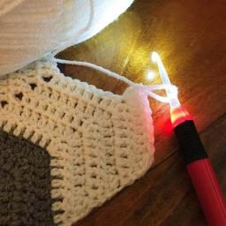 1pc led luz ganchos de crochê agulhas de tricô acessórios ferramentas de tecelagem ganchos de crochê diy luminosa ferramenta de agulha de tricô - Image 5