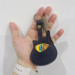 Suporte de palheta de guitarra, estojo de palheta de couro, chaveiro, formato de guitarra, acessórios de instrumento de cordas, excluindo palheta - Image 4