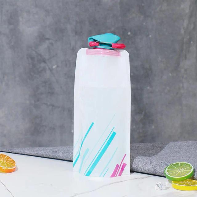 Garrafa de Água Portátil Dobrável de 700ml para Esportes ao Ar Livre e Ciclismo