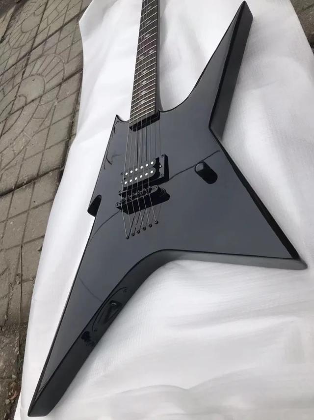 Guitarra Elétrica OEM Personalizada em Madeira Sólida Preto Brilhante com Formato de 6 Cordas - Frete Grátis