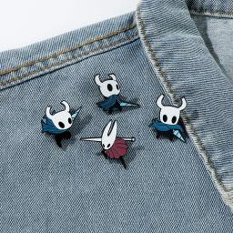 Jogo oco cavaleiro crachá pinos andarilho lapela hornet cosplay crachá metal esmalte broche - Image 6