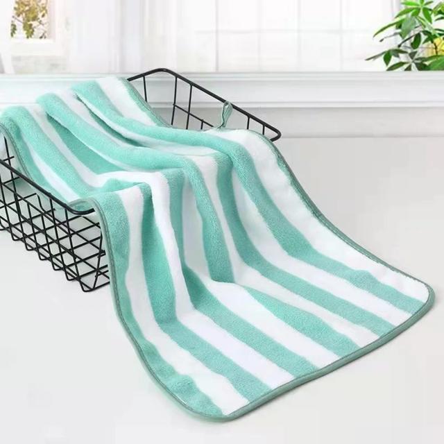 Toalha de Banho Microfibra 35x75cm: Absorvente, Rápida Secagem e Confortável para Praia, Hotel e Spa