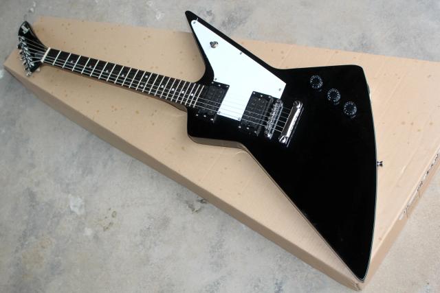 Guitarra Elétrica Alien de 6 Cordas com Corpo Preto e Pescoço Personalizável em Cores Exclusivas