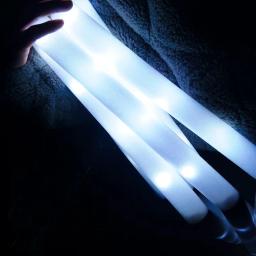 Varas de espuma LED com efeito intermitente, luz branca, bastões Cheer, Glow in the Dark, Wedding Party Supply, 3 luzes piscando, 30PCs - Image 4