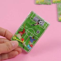 12Pc Futebol Tema Labirinto Jogo Early Toy Educativo para Crianças Favores Festa de Aniversário Boy Sports Soccer Gift Giveaway Pinata Filler - Image 3