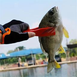 Clipe de peixe de pesca multifuncional controlador de mão ferramenta de equipamento de pesca corpo aperto braçadeira pinça grabber com interruptor de bloqueio - Image 4