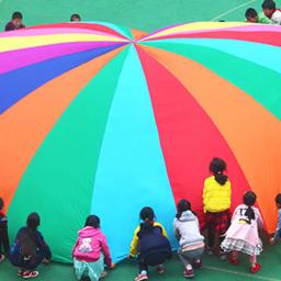 2-6m de diâmetro de acampamento ao ar livre arco-íris guarda-chuva paraquedas brinquedo jump-sack ballute jogo de trabalho em equipe interativo brinquedo para o presente das crianças - Image 6