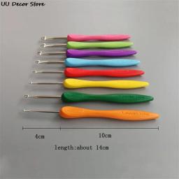 Agulhas de Crochet de alumínio com borracha macia Grip, Crochet Hook, Alças almofadadas, Agulhas de tricô coloridas, 2.5-6.0mm, 8pcs por conjunto - Image 1