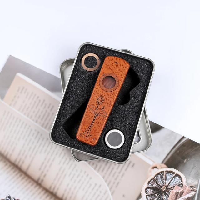 Kazoo de Madeira Sapele e Nogueira para Acompanhamento Musical