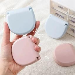 Mini Kit de Costura Portátil para Bordados, Botões e Pinos Conjunto de Caixa de Armazenamento, Costura Doméstica Multifuncional Mini Viagem - Image 3
