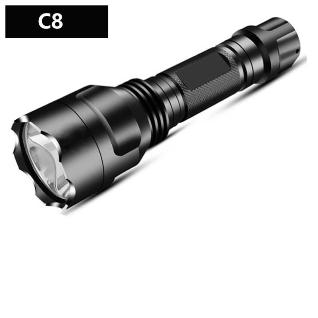 Lanterna LED Ultra Brilhante com 5 Modos de Iluminação Ideal para Acampamentos, Trilha Noturna, Caça e Atividades Internas com Bateria 18650