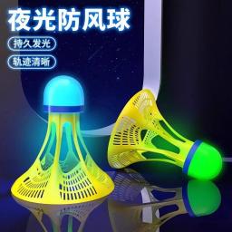 Bola luminosa à prova de vento ao ar livre noturna de badminton, resistente a batir bola de treinamento de cola plástica, não quebrada, luminosa alta - Image 1