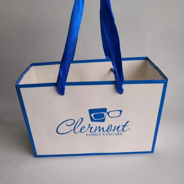 Sacos de papel personalizados com logotipo e alça de fita para compras, presentes e festivais