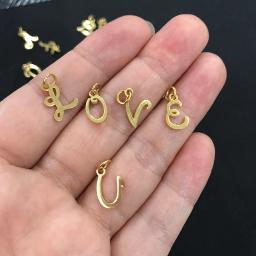 26 pçs/lote de pingentes de alfabetos iniciais de A a Z em aço inoxidável cor dourada inteiras 26 letras charme joias DIY - Image 5