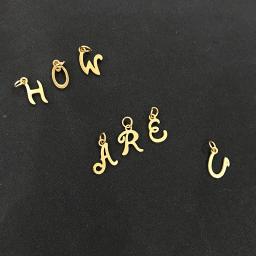 26 pçs/lote de pingentes de alfabetos iniciais de A a Z em aço inoxidável cor dourada inteiras 26 letras charme joias DIY - Image 6