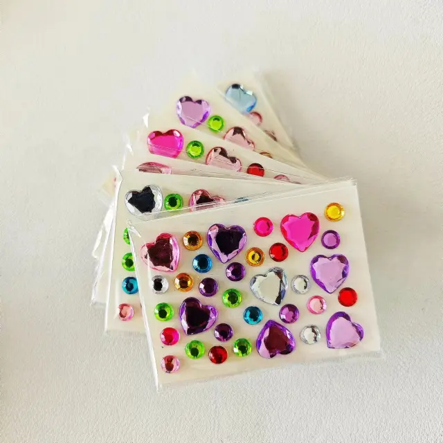 Adesivos de Coração Mini Diamante Acrílico Colorido Crianças 10 Peças