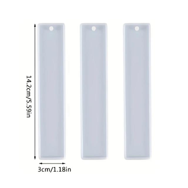 Conjunto de Moldes de Silicone para Resina Epóxi: Marcadores de Página Transparentes e Chaveiros Coração - 2 Peças