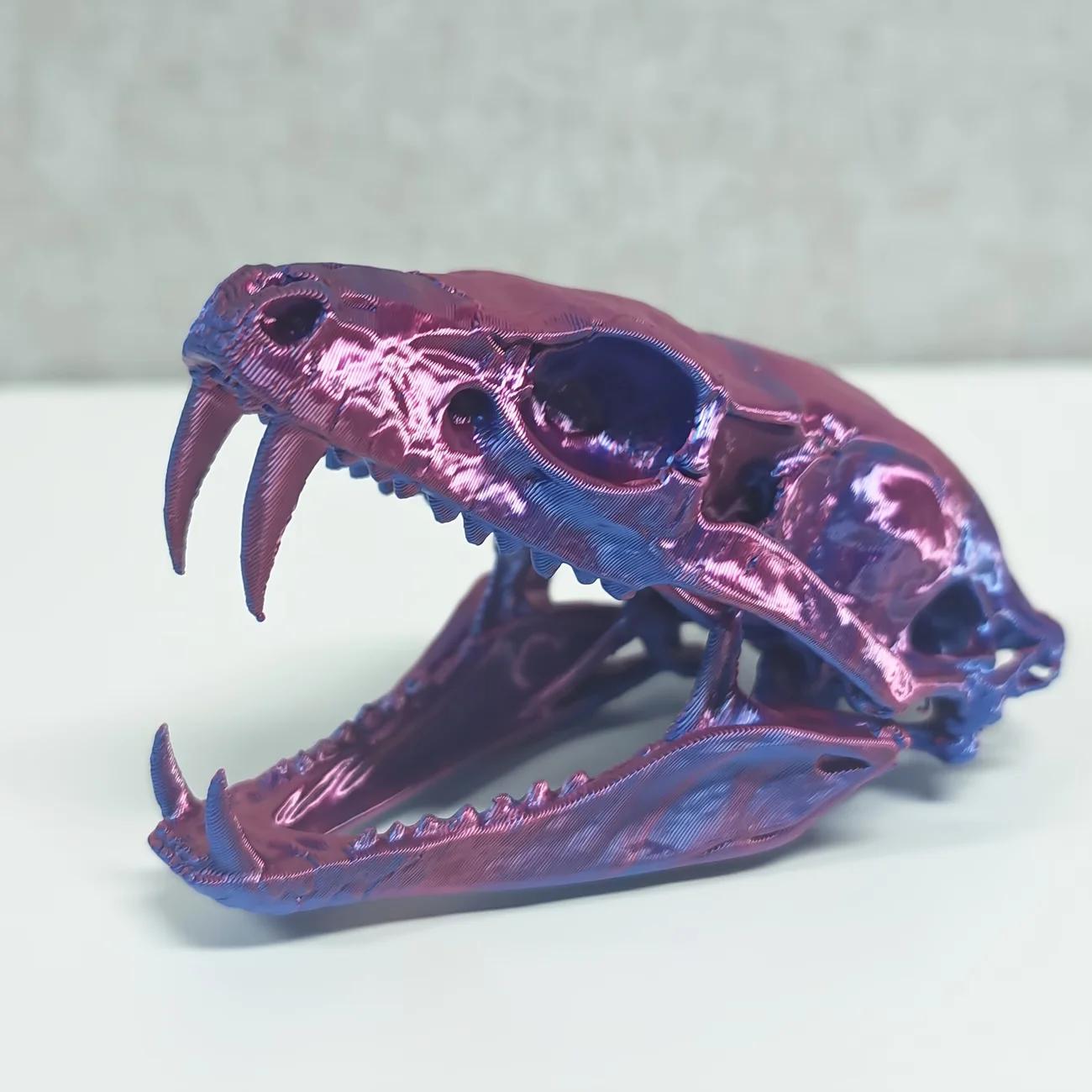 Estátua de Crânio de Cobra Aterrorizante: Ornamento de Mesa de Crânio de Cobra para Decoração de Casa Incrível - Image 1