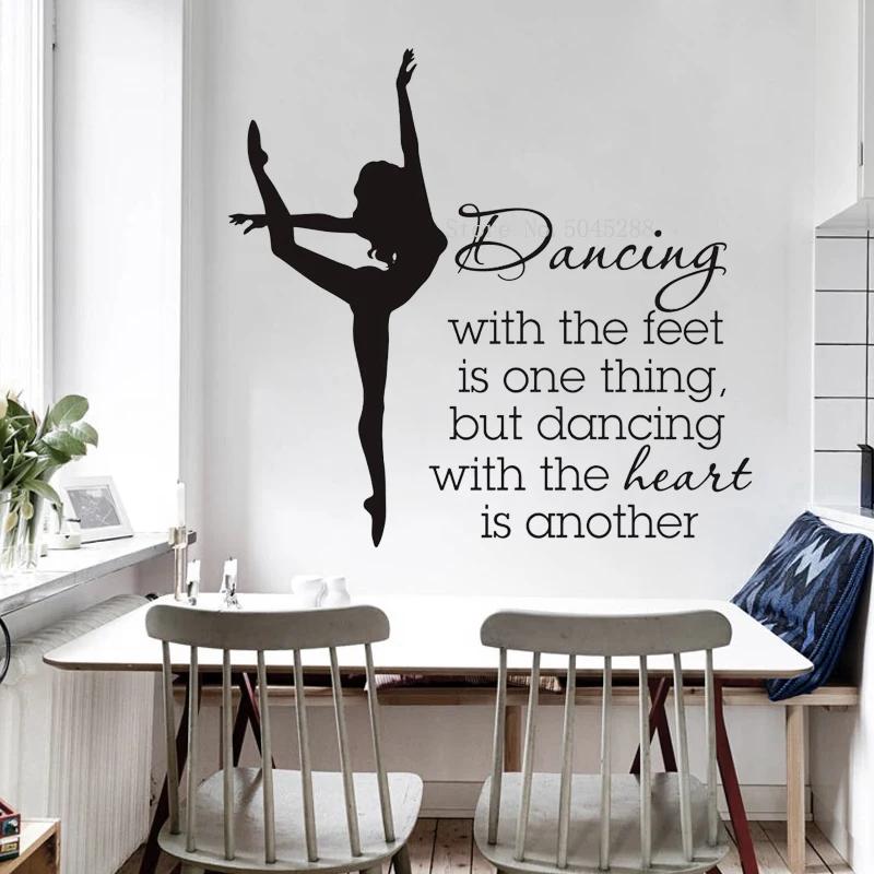 Dança com os pés frase decalques de parede vinil adesivos de parede para dança estúdio decoração da parede bailarina ballet presente arte ll518 - Image 1
