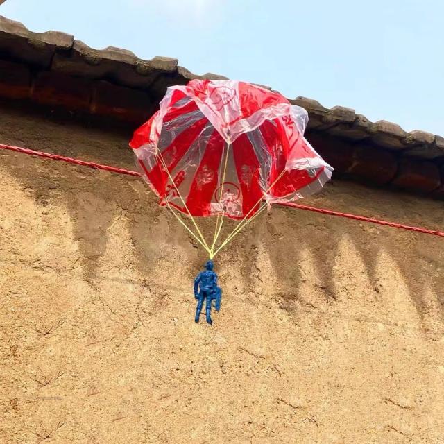 Soldados Paraquedistas de Mão Brinquedo Vintage Clássico 2 Peças