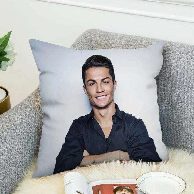 Capa de Almofada de Futebol Estrela com Cristiano Ronaldo - Fronha Decorativa de Pelúcia 45x45 cm